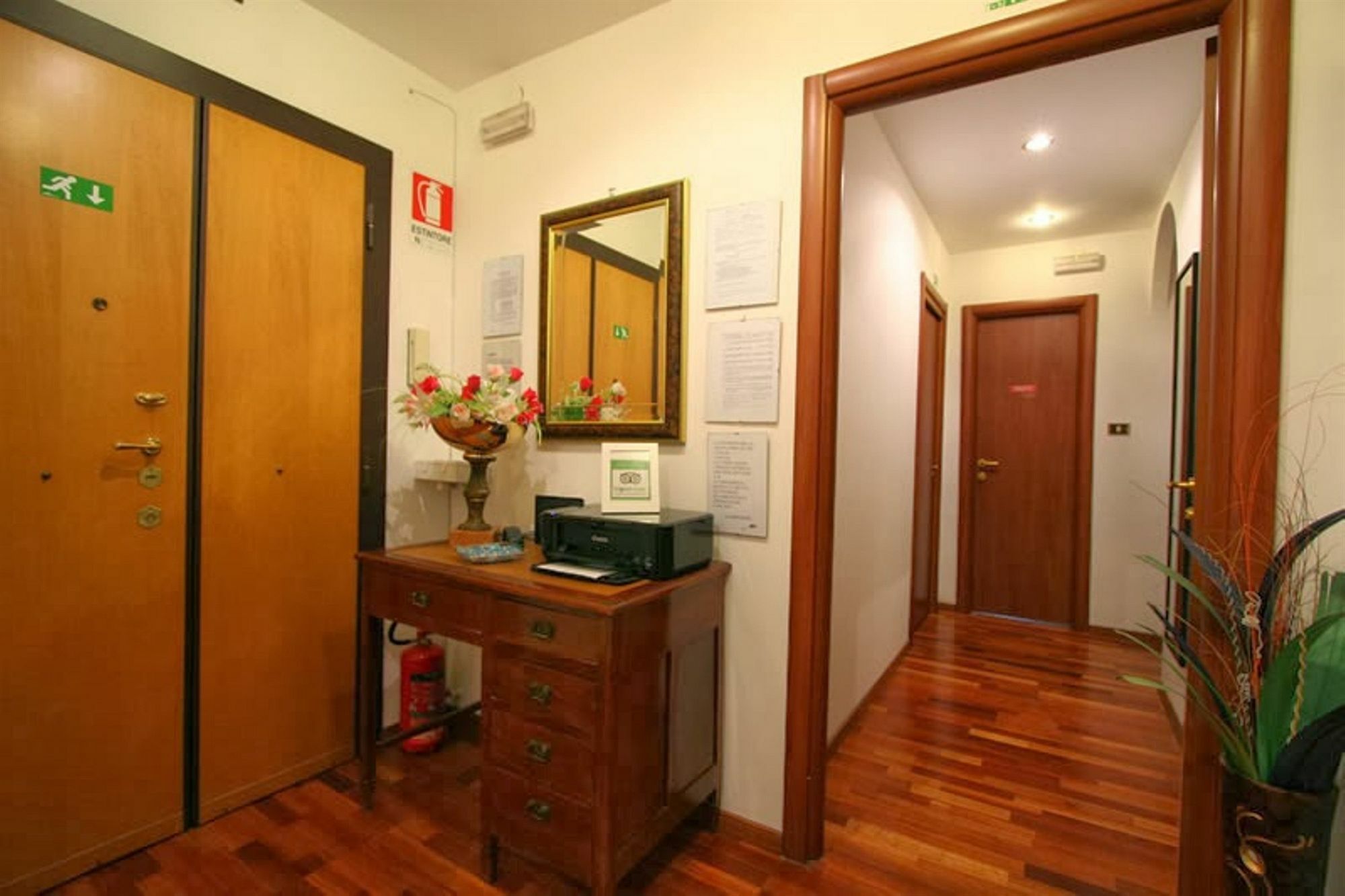 Guest House San Peter Рим Екстер'єр фото